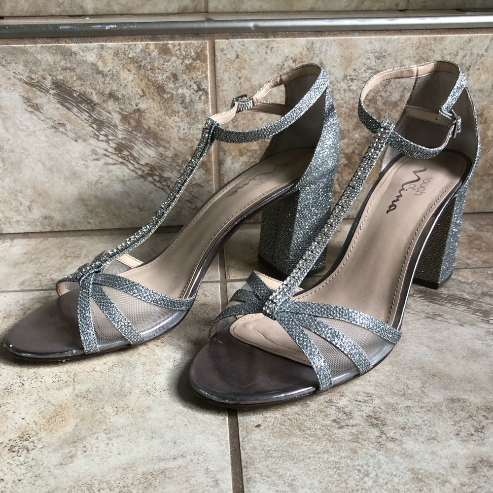 Touch of Vienna Glittering Silver Heels - Picture 7 of 11